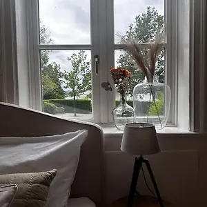 Privates In Mit Blick Auf Elbe Apartment